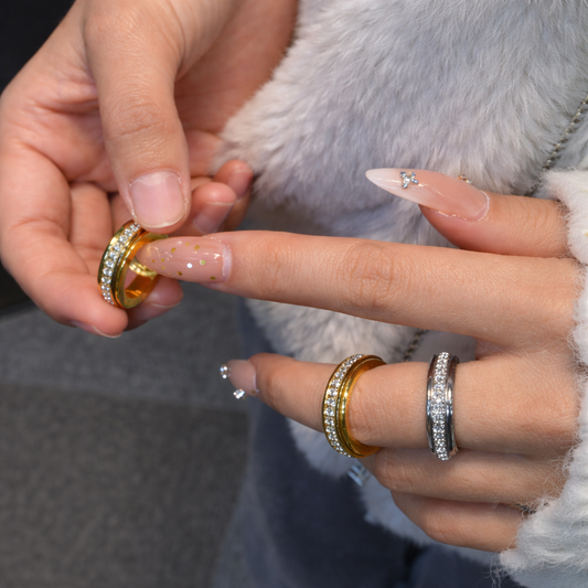 Tylos žiedas „Calmy“