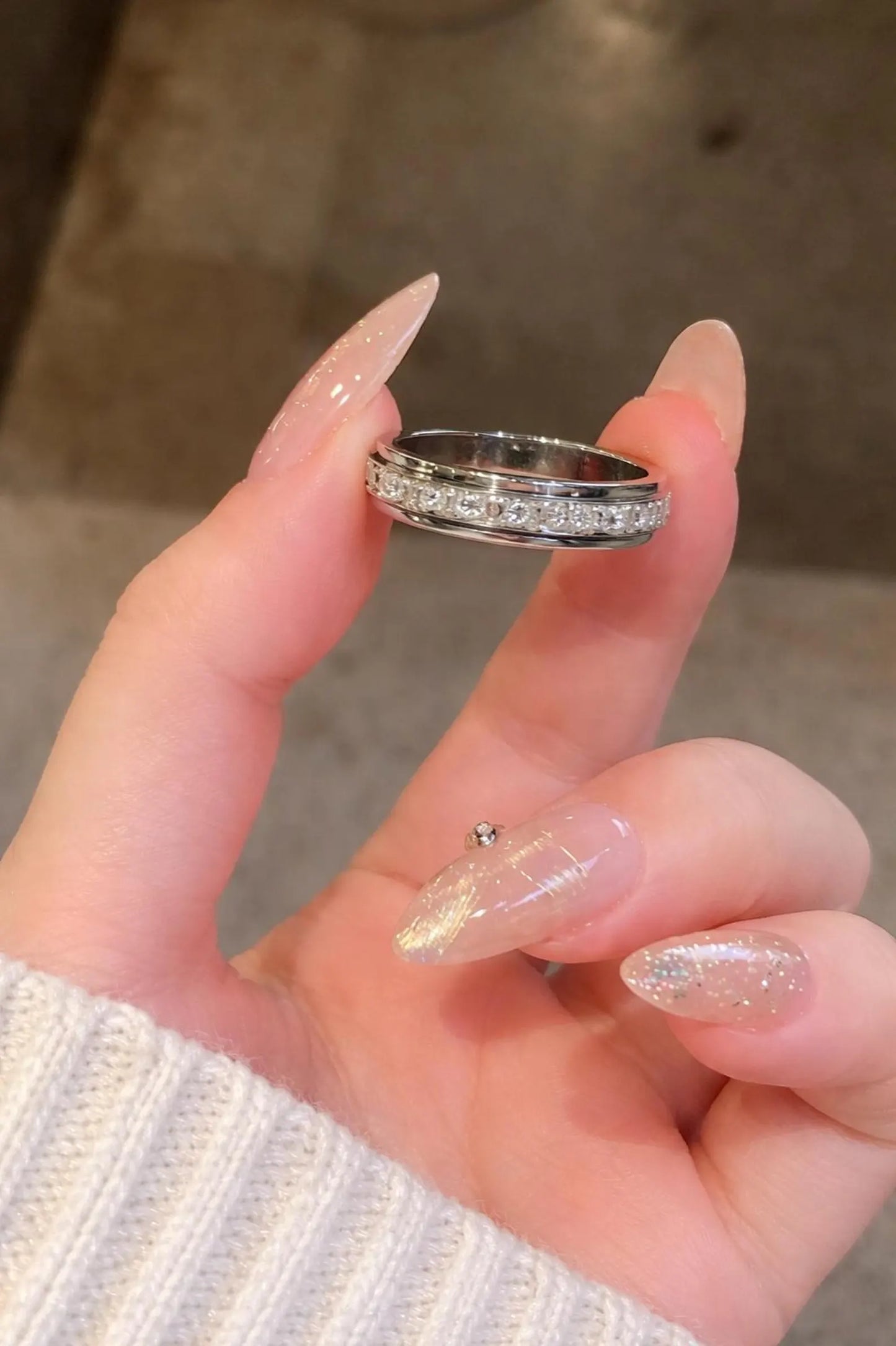 Tylos žiedas „Calmy“