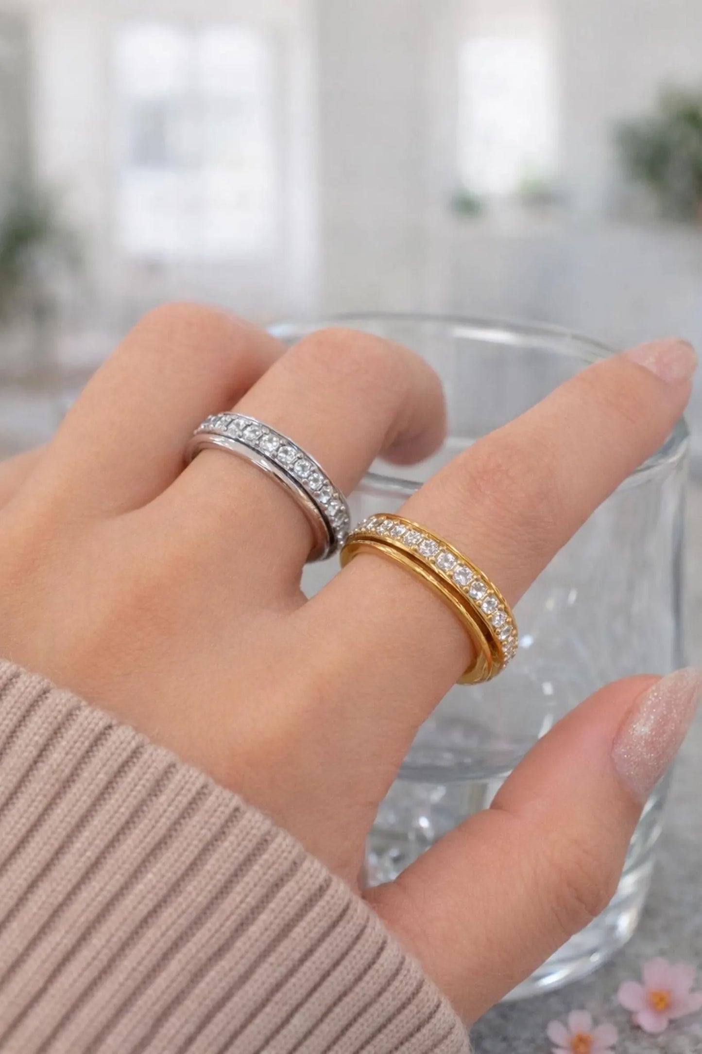 Tylos žiedas „Calmy“